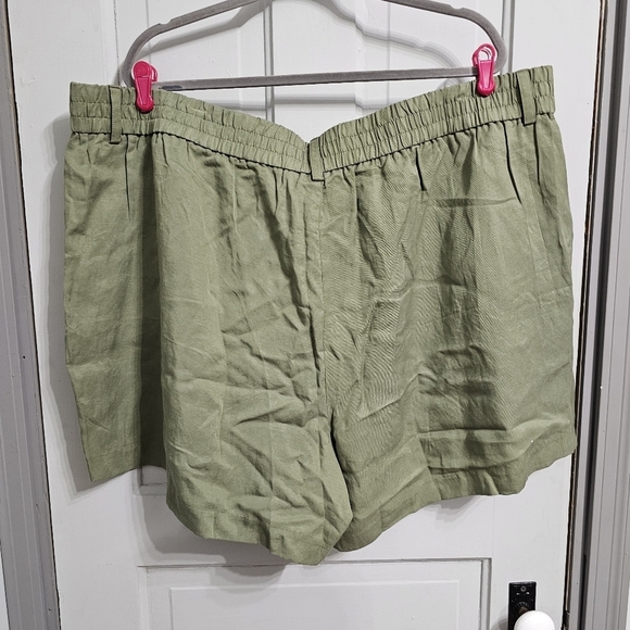 Torrid Studio Linen Short - Picture 7 of 7